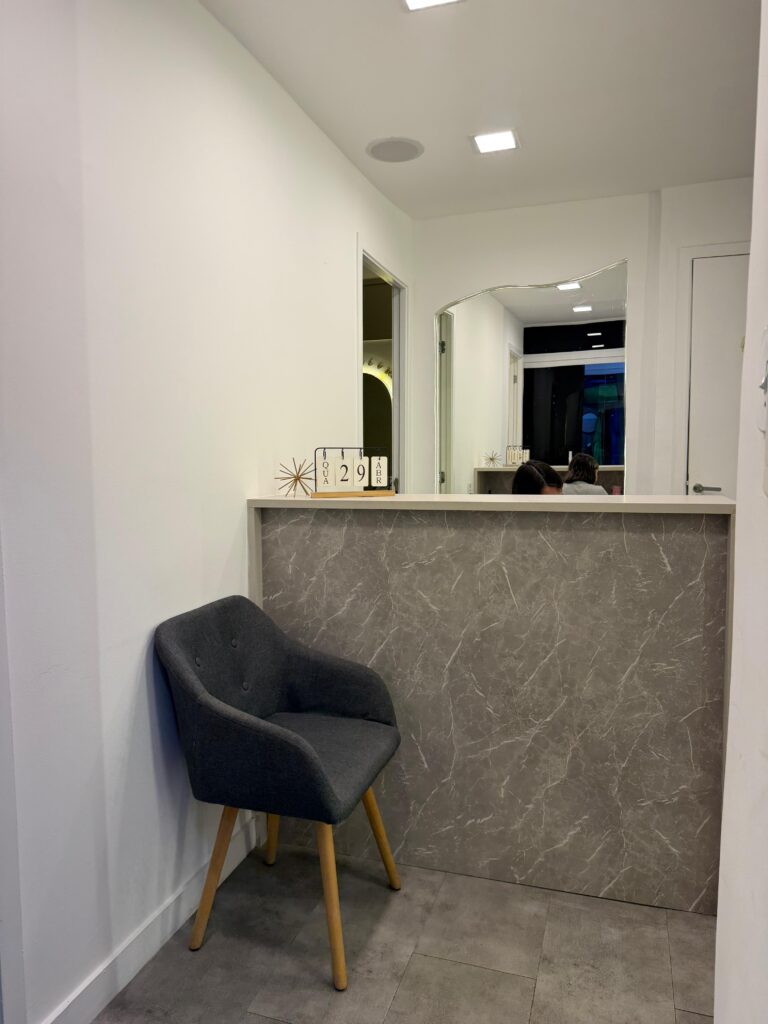 Detalhe do consultório — ambiente clínico
